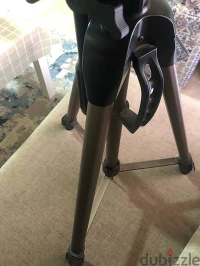 Essential camera stand