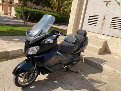 سوزوكي برجمان 650 burgman
