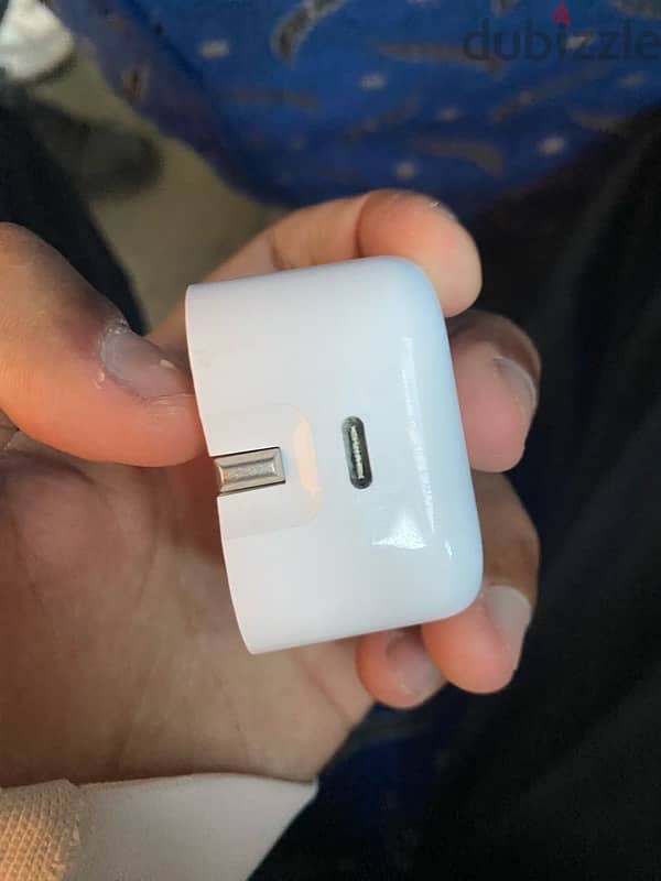 Adapter iPhone 20w original 2