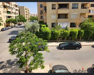 A unique opportunity for investment or residence, a 127-square-meter ...