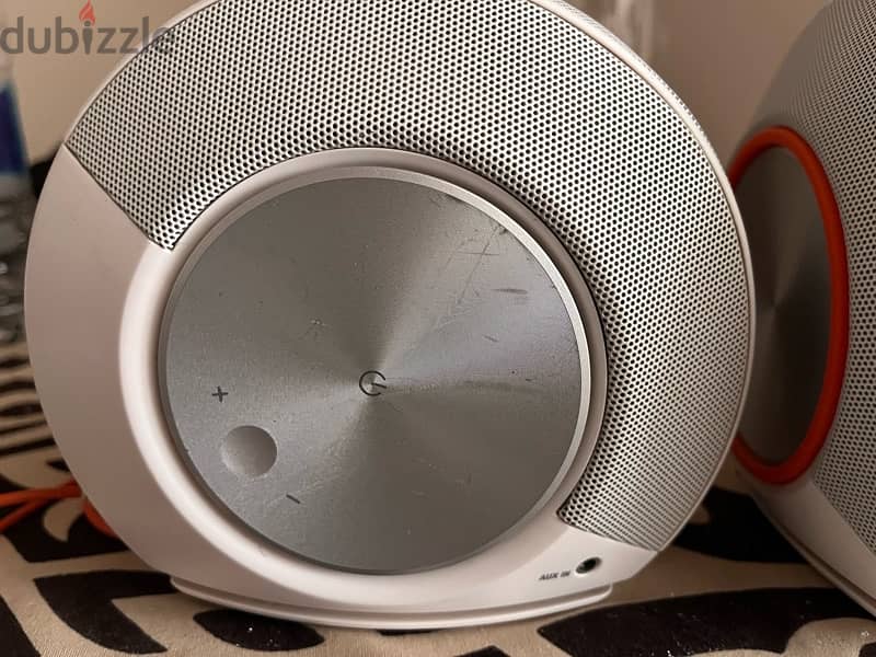 JBL speakers 4