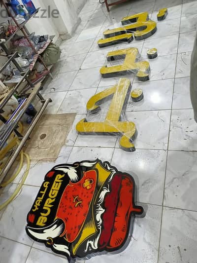 يفط كلادينج وحروف بارزة اكرليك واستانلس واجهات يفط مجسمه