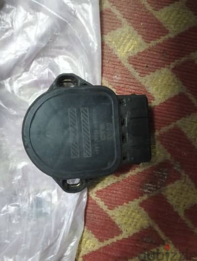 قطع غيار وحساسات رينو كليو 2003 120 سي