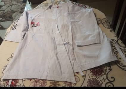 بدلة كاراتيه