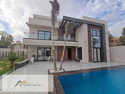 فيلا تحفه مسجله ومرخصه مودرن داخل كومباوند تشطيب عالى جدا بالكينج مريوط