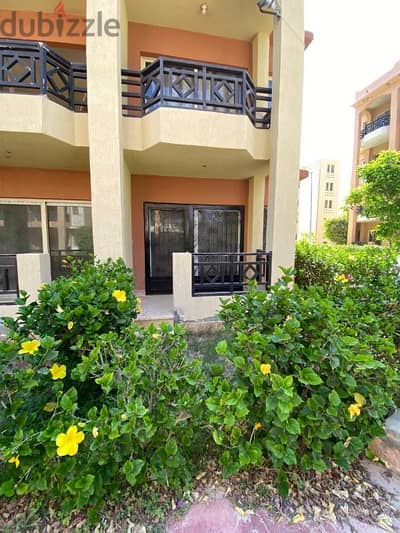 شاليه ١٠٠ متر + حديقة ٢٥ متر في Emirates Heights