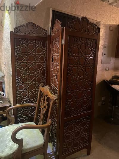للبيع
