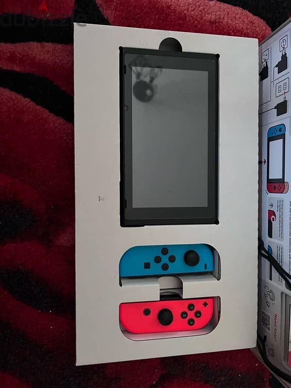 Nintendo switch with power bank, case and screen protector 2