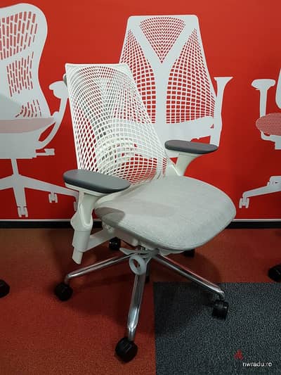 Herman Miller Sayl fully Loaded  USA  هيرمان ميلر كرسى طبى