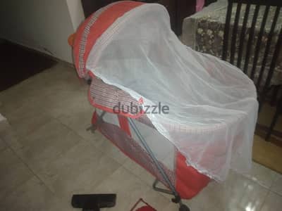 سرير اطفال