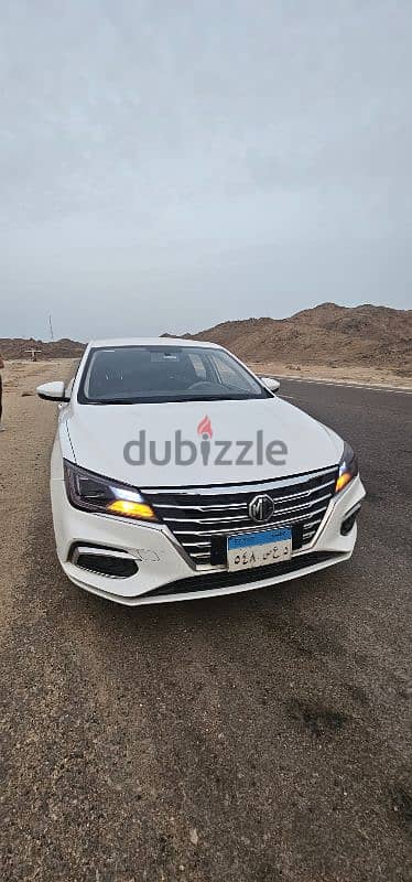 ام جي ٥