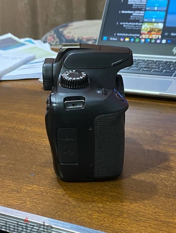 canon4000D 1