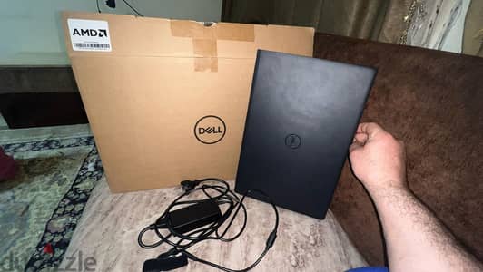 مستعمل خفيفDell Vostro 3515 15 (AMD-Ryzen 7-3700U 16GB RAM M. 2512GB )
