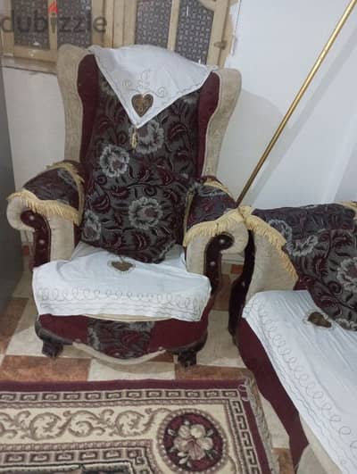 انتري بي حاله ممتازه2 كنبه 2وكراسي