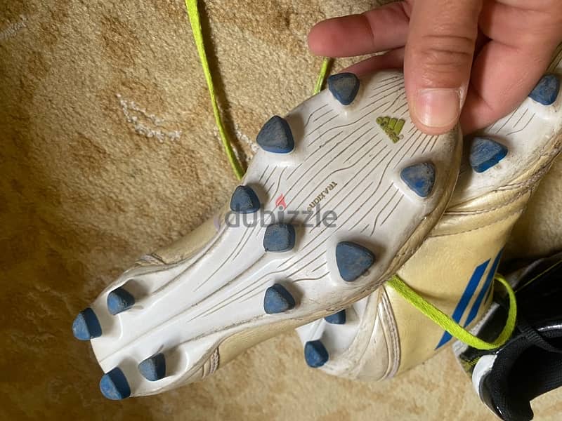 soccer shoes 5
