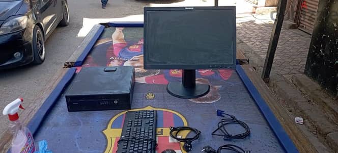جهاز كمبيوتر hp كامل  وارد الخارج  + شاشة لينوفو 19 بوصة