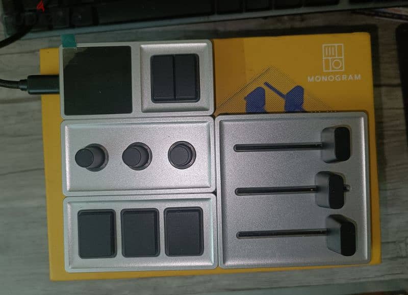 Monogram CC Creative Console Controller 2