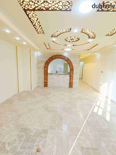 شقه فى اسكندرية شاطئ النخيل قلب الخدمات والأسواق موقع سكنى ومصيفى روعه