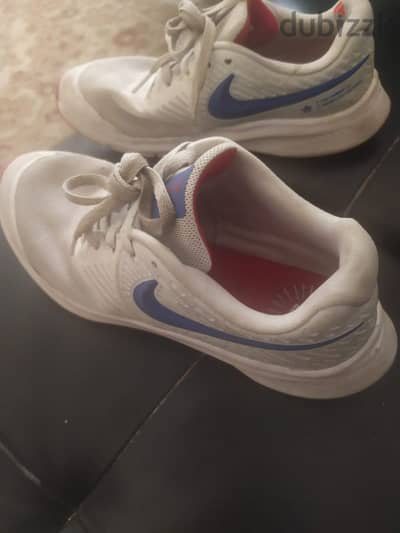 Tennis shoes kids Nike