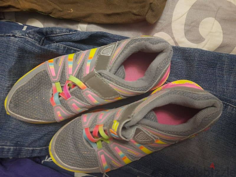 Sports shoes 1