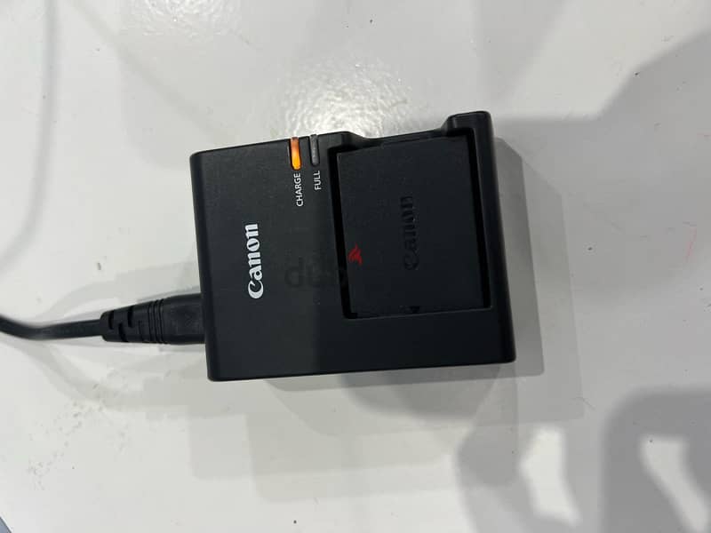 camera canon 4000d used (very good) 9