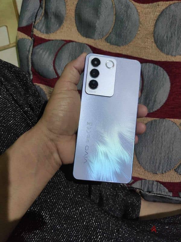 vivo v27e 1