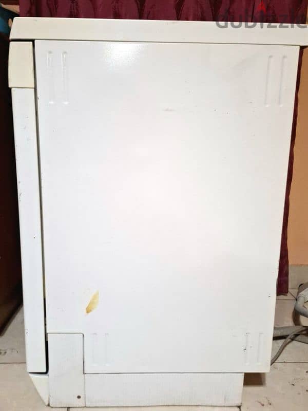 غسالة اطباق 2
