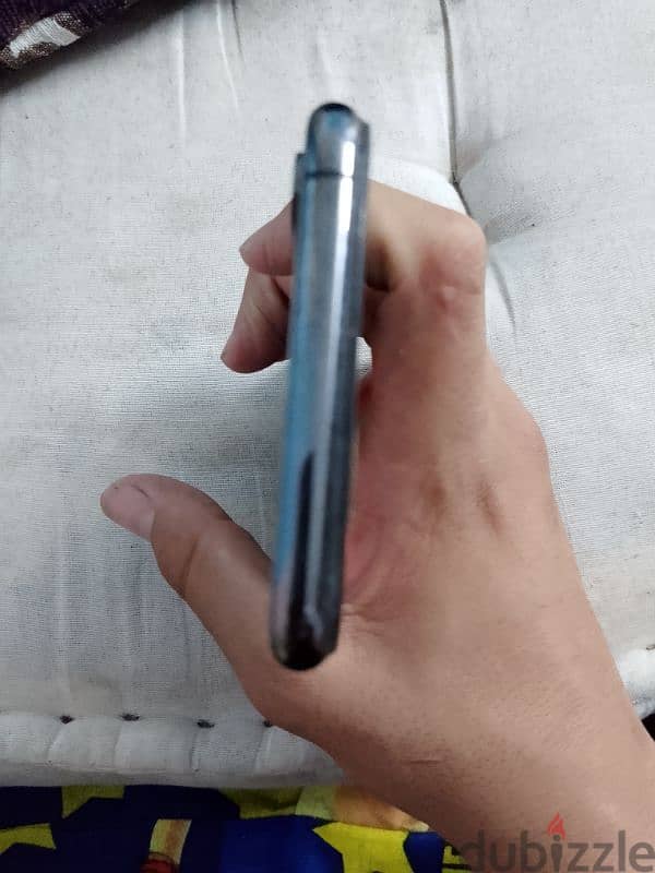ايفون 2