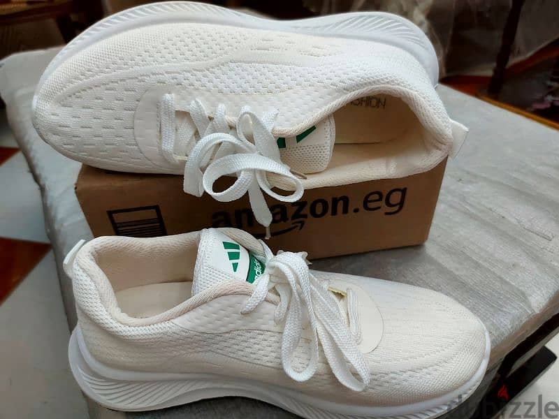كوتشى Adidas ابيض جديد 2