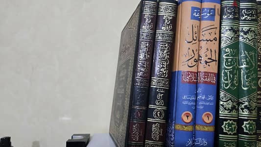 كتب بحاله جيده جدا