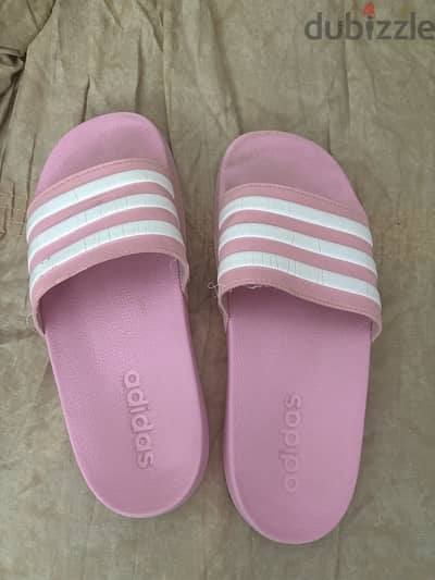 Addidas slipper