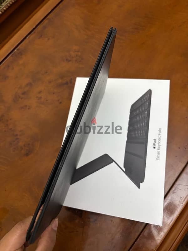 Apple Smart Keyboard Folio 6