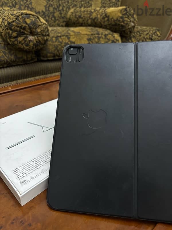 Apple Smart Keyboard Folio 12