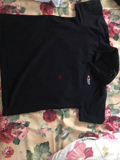 relaxed v neck teshirt