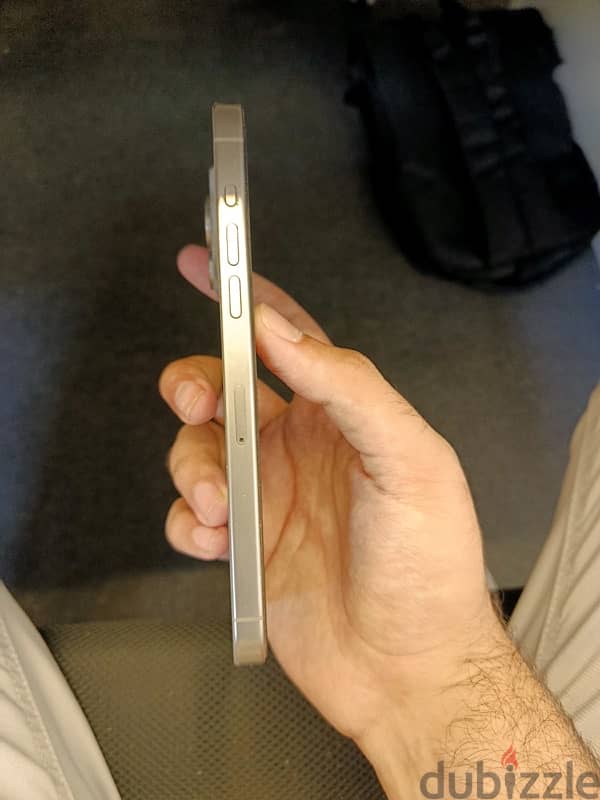 iPhone 15 Pro Max 2