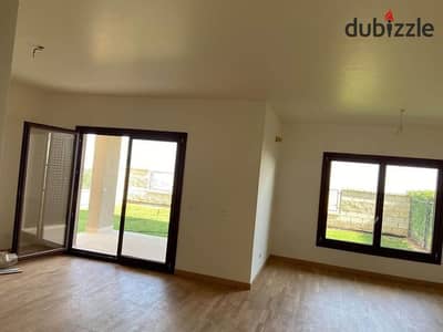 Apartment 302 SQM For sale Special Price in Pyramids Heights