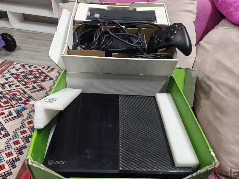 X-box. Like new 3