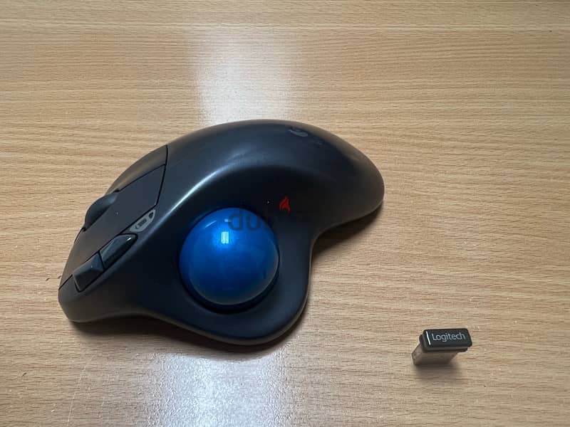 Logitech M570 mouse 1