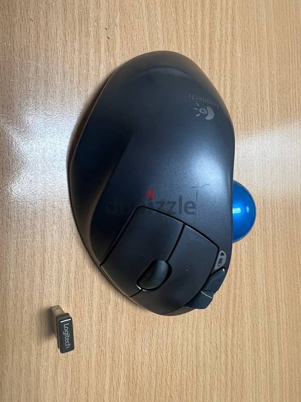 Logitech M570 mouse 2