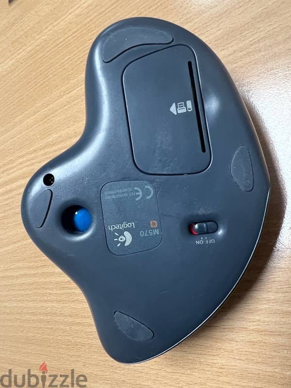 Logitech M570 mouse 3