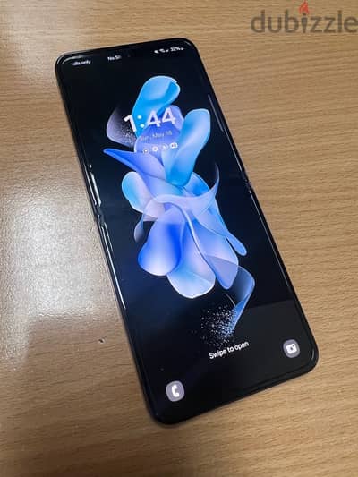 Samsung Z Flip 4
