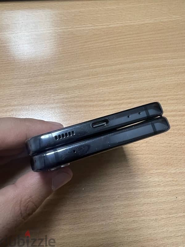 Samsung Z Flip 4 5