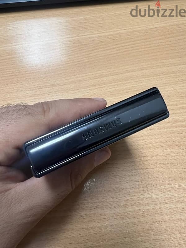 Samsung Z Flip 4 6