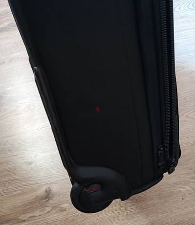 Tumi 2 wheels carry on