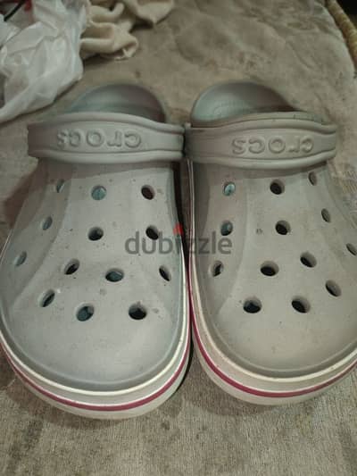 صندل كروس crocs اصلى مقاس 37 حتى 38جديد
