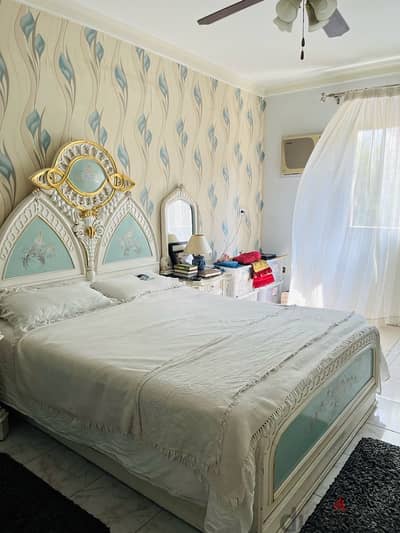 Full Bedroom
