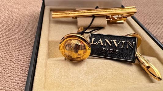 Lanvin Paris tie clip & cufflinks set طقم ازرار قميص ودبوس كرافت Lanvin Paris tie clip & cufflinks set طقم ازرار قميص ودبوس كرافت