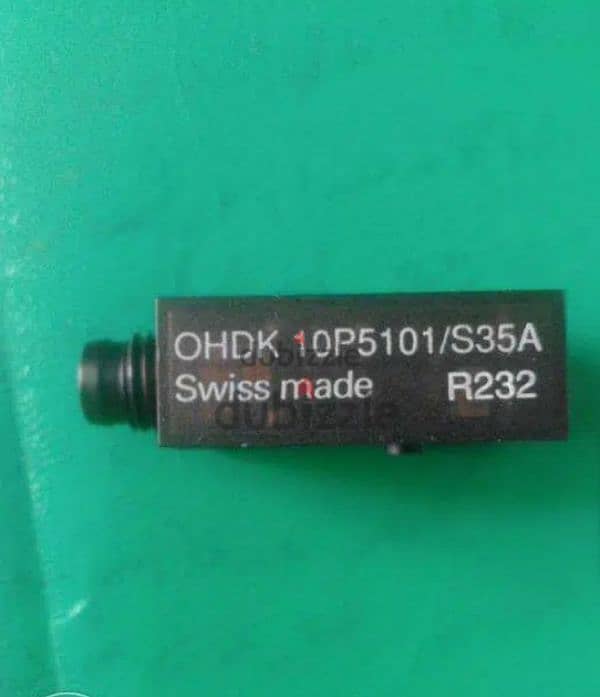 Diffuse contrast laser sensor 1