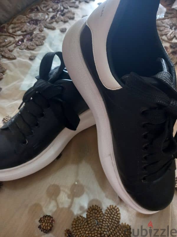 الكسندر مكوين 1