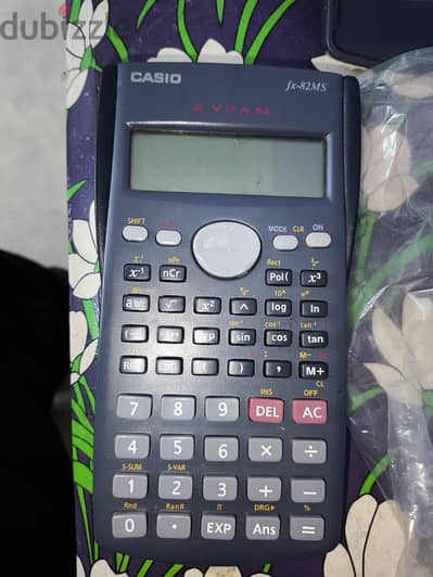 حاسبه كاسيو نوع fx-82mx